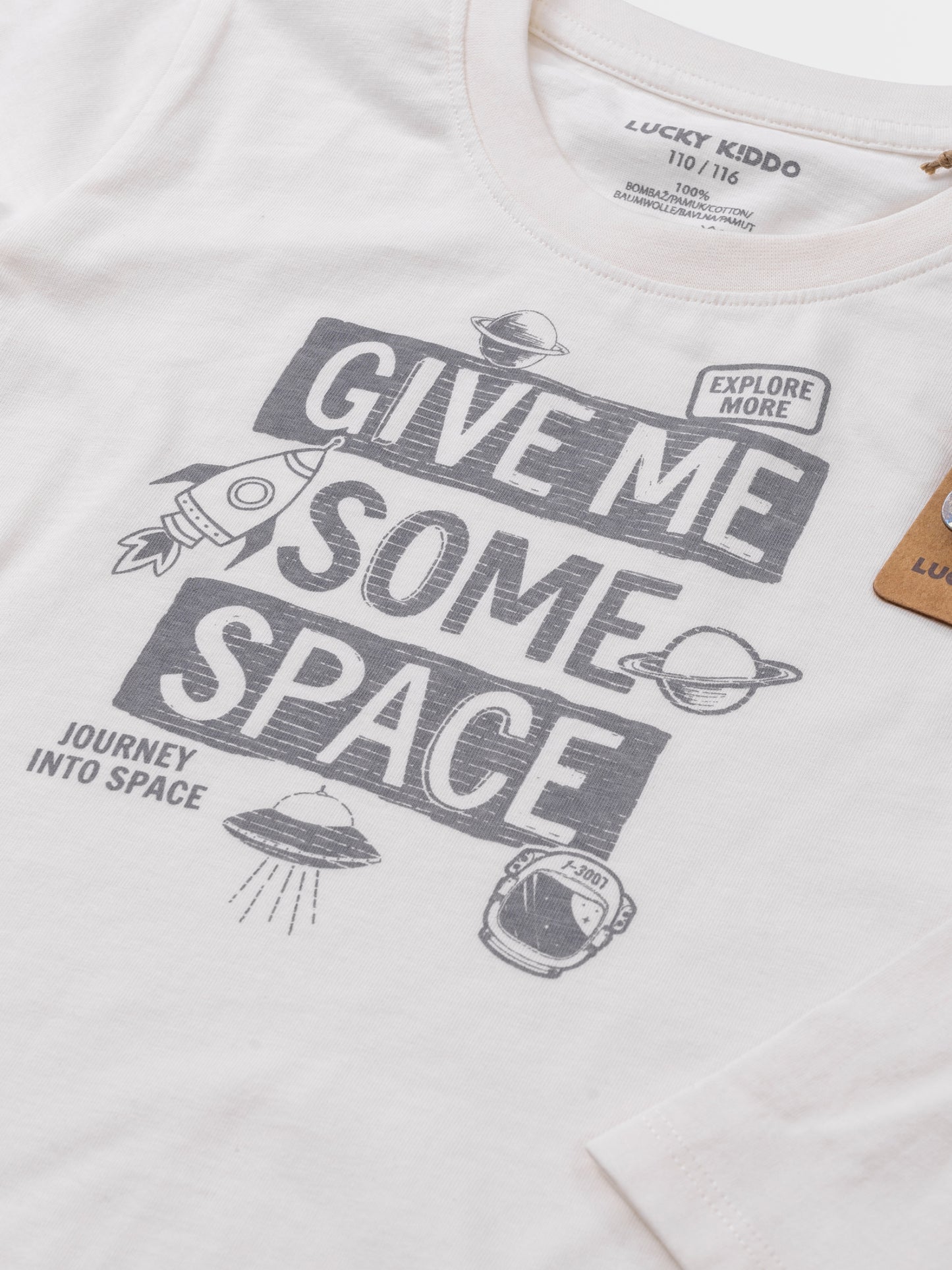 T-shirt Give me some space