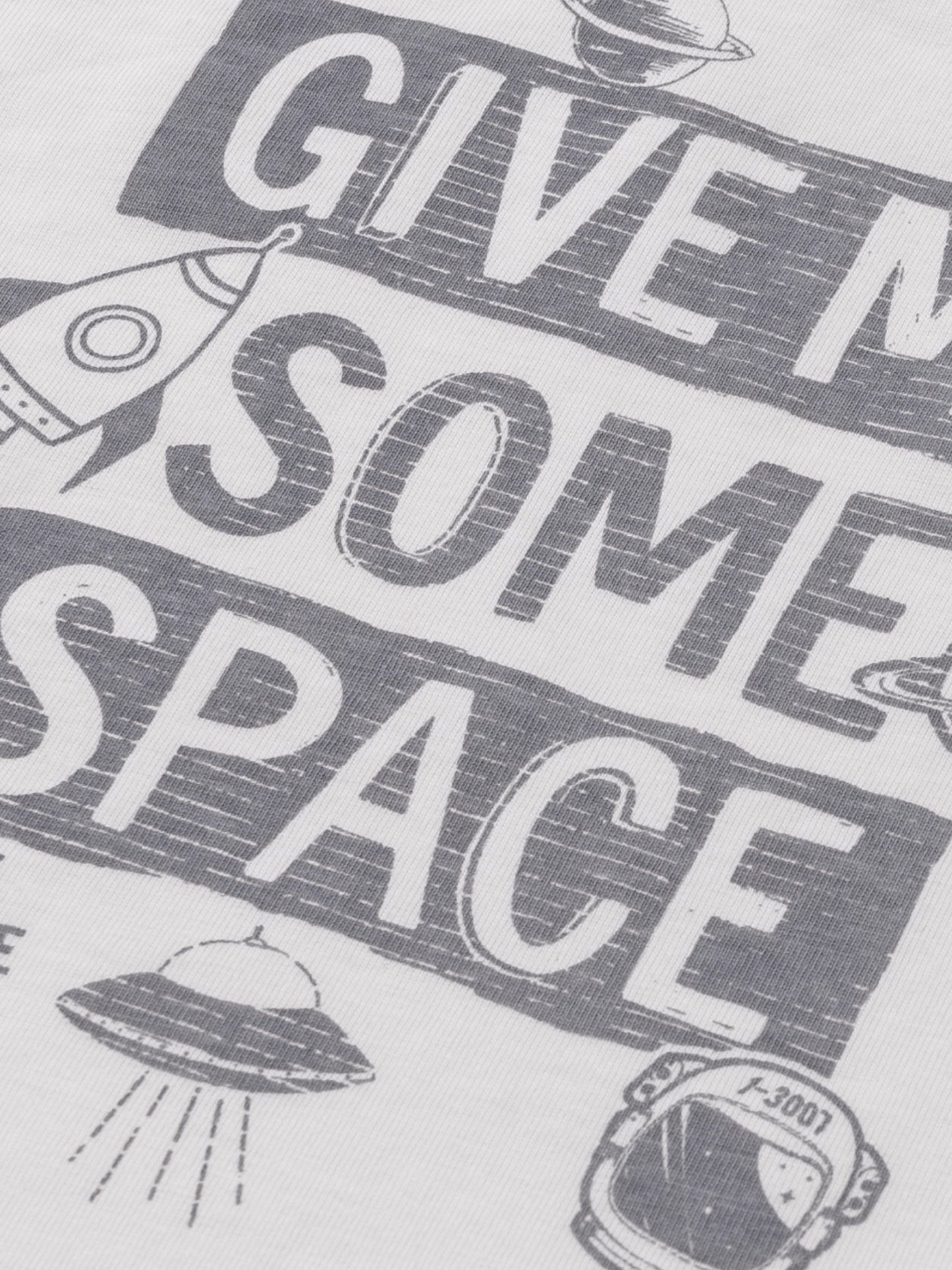 T-shirt Give me some space