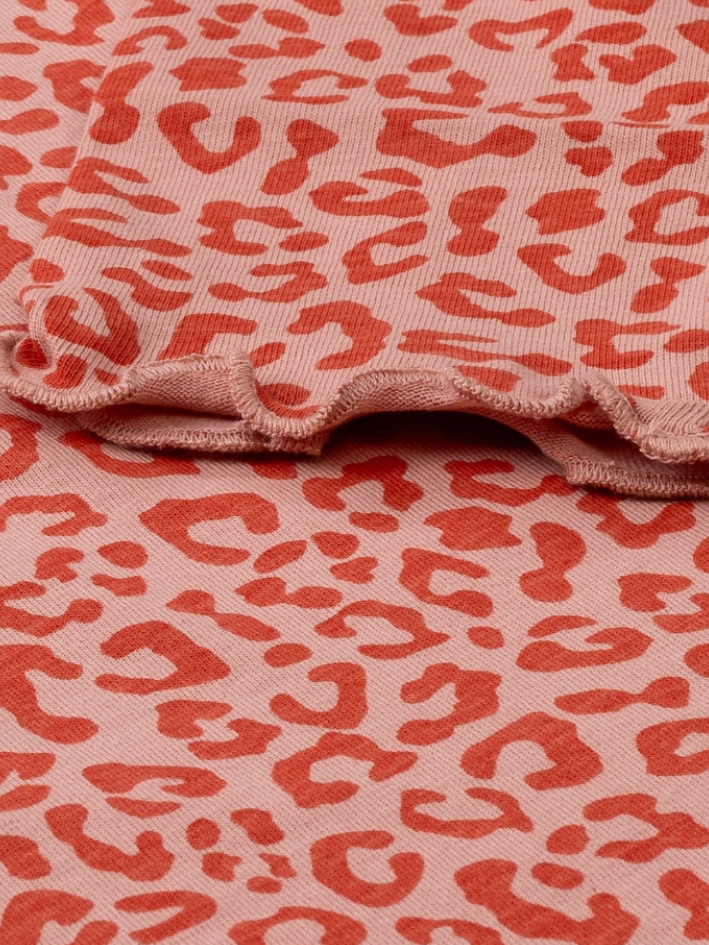 T-shirt Peach Leo
